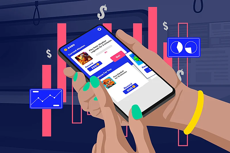 Cashyy App on a phone held by a woman